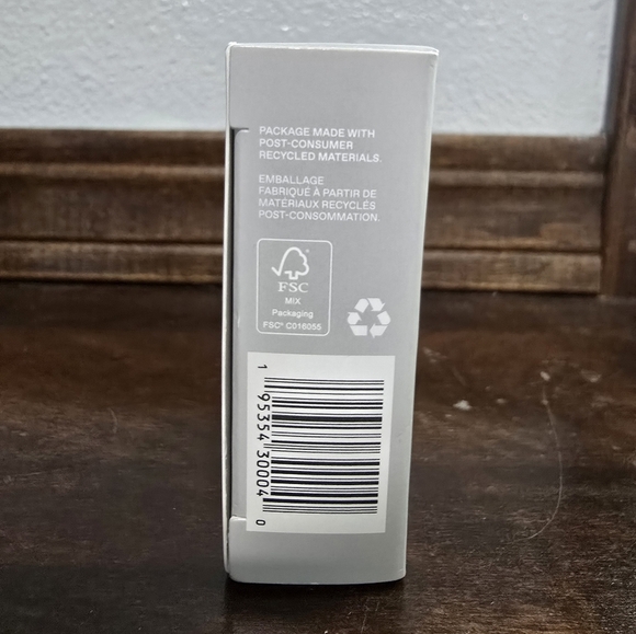 R.E.M. Beauty Midnight Shadows Eyeshadow Palette MIDNIGHT SNACK 8g / 0.28 oz NIB - Picture 6 of 6